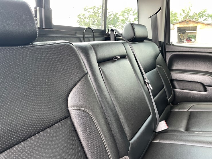 2018-chevrolet-silverado-1500-z71-image-75