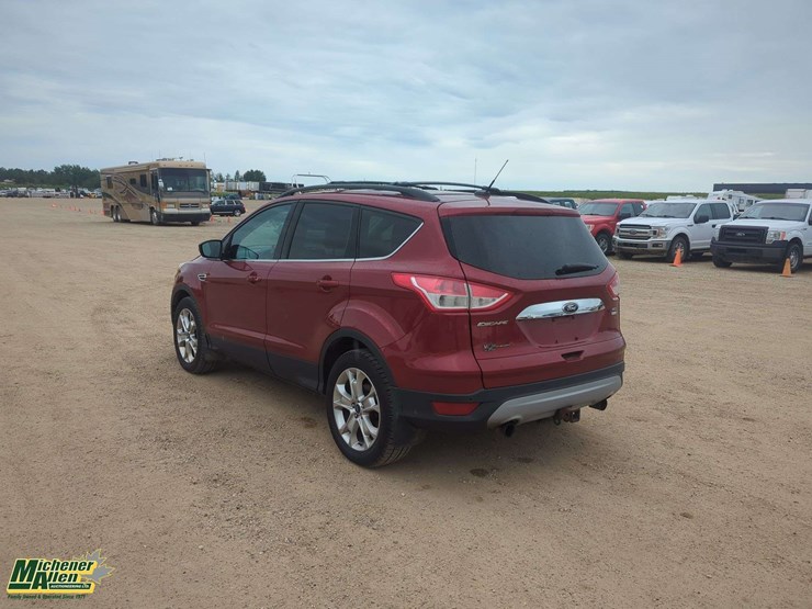 2013-ford-escape-sel-image-3