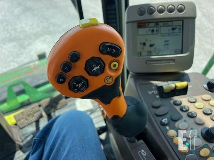 2009-john-deere-9670-sts-image-85