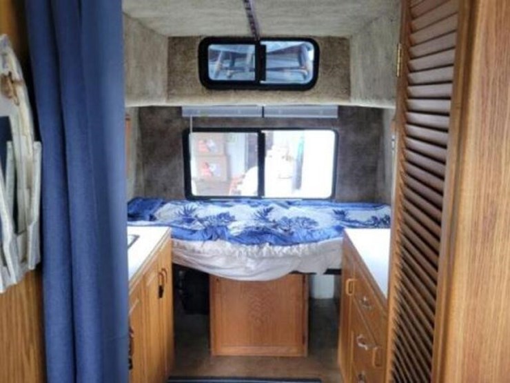 1989-custom-trailer-image-17
