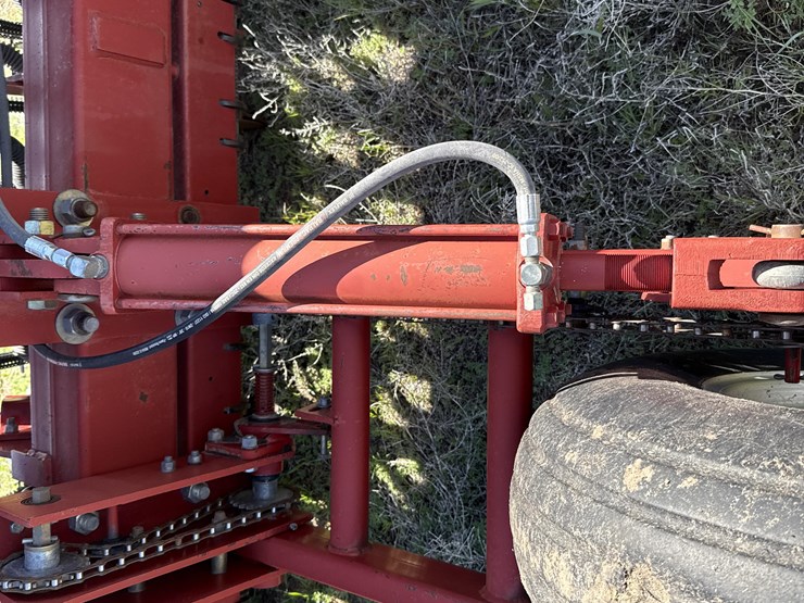 case-ih-5500-image-15