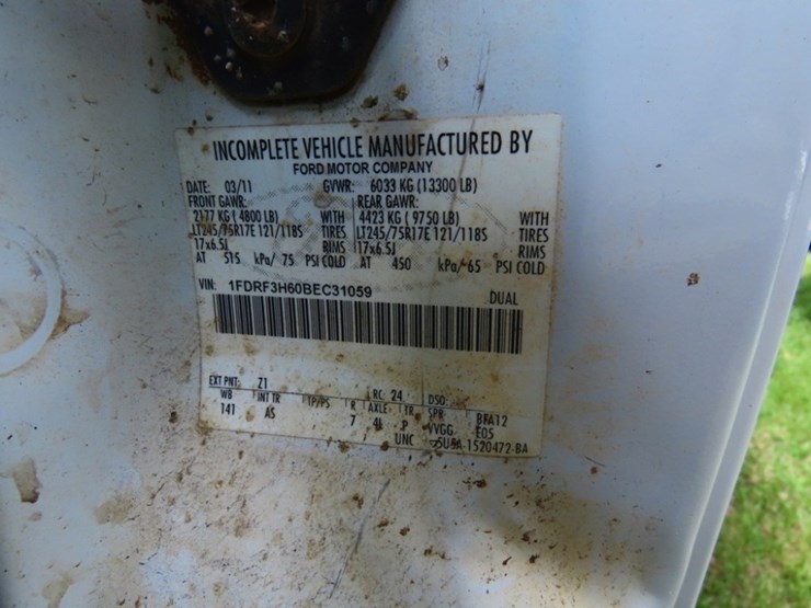 2011-ford-f350-xl-image-13