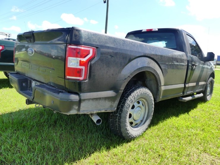 2018-ford-f150-xl-image-3