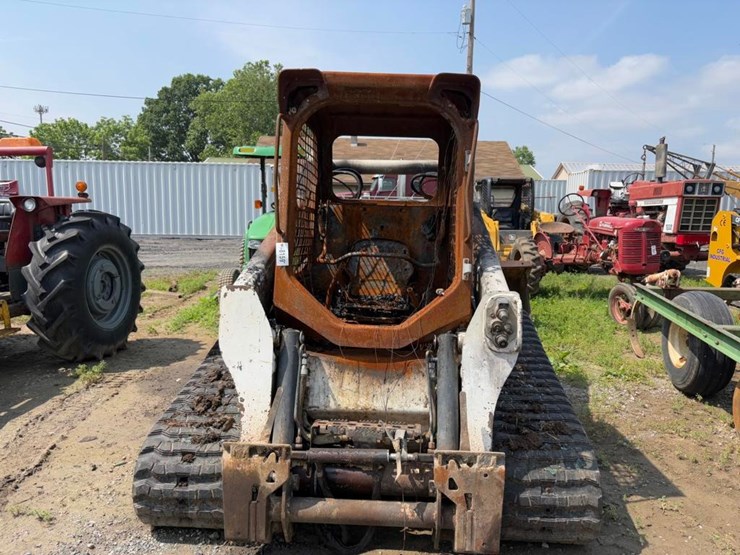 2013-bobcat-t770-image-3