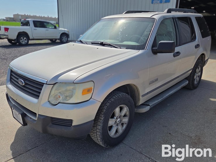 2006-ford-explorer-xls-image-1