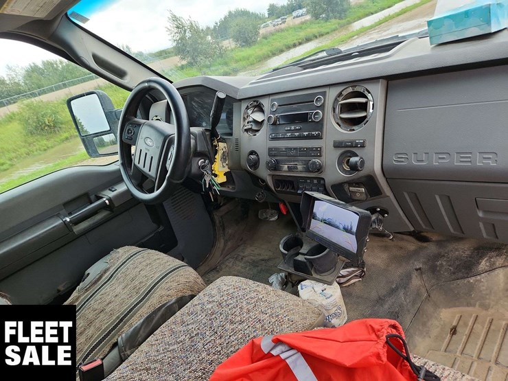 2016-ford-f550-image-17