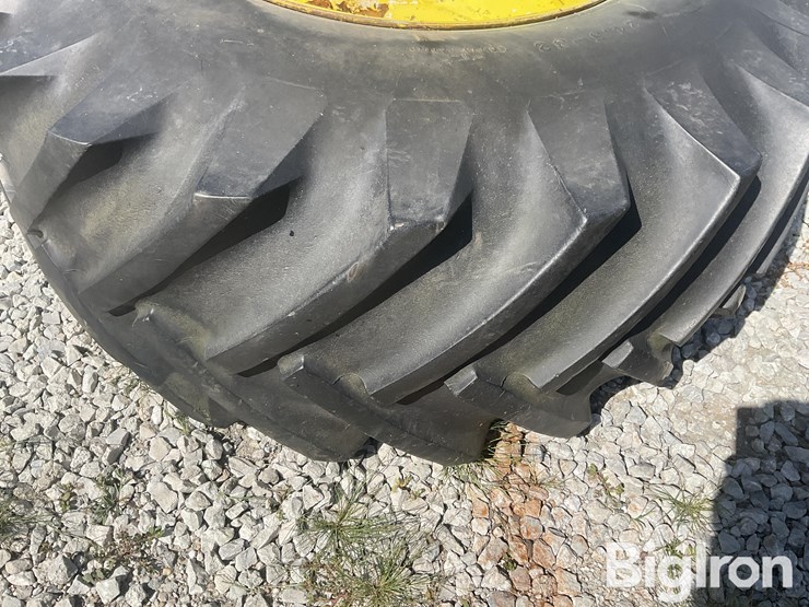 john-deere-8-image-9