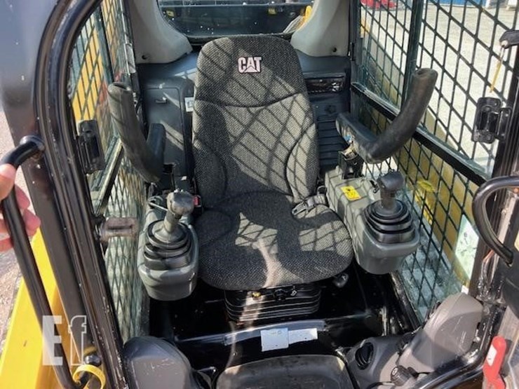 2018-caterpillar-299d2-image-23