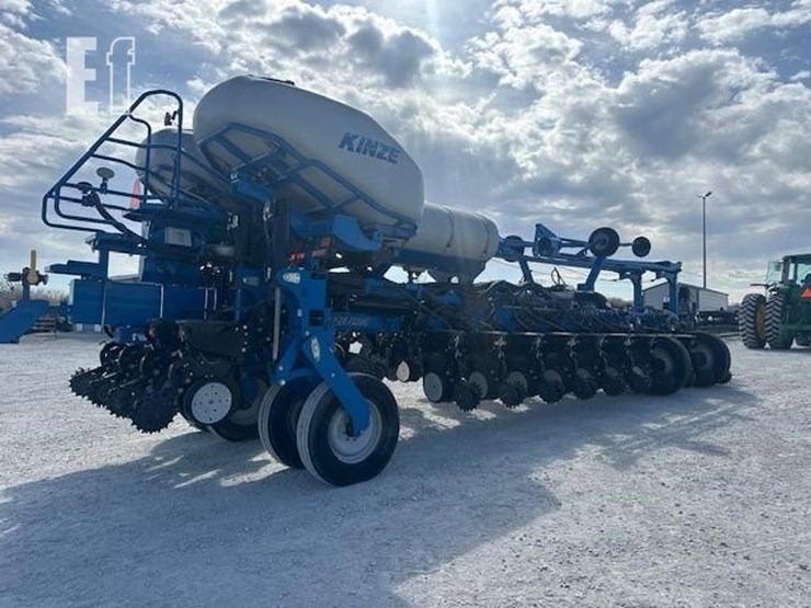 2014-kinze-4900-image-5