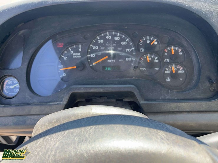 2007-gmc-t7500-image-4