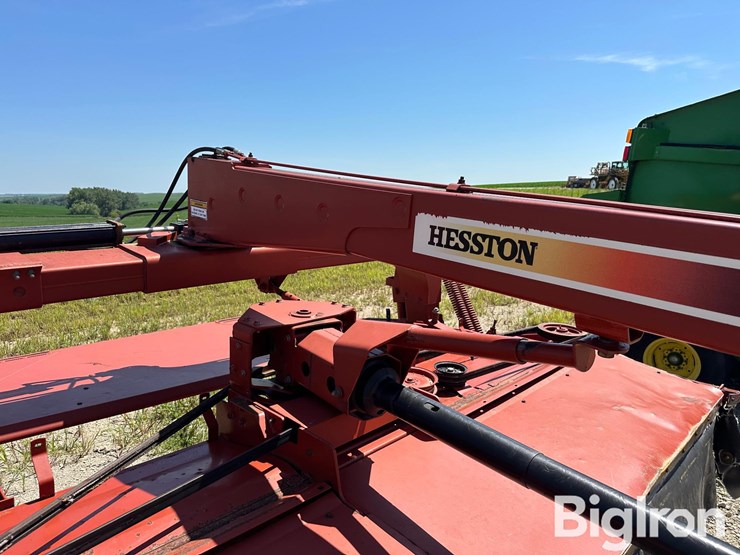 hesston-1340-image-18