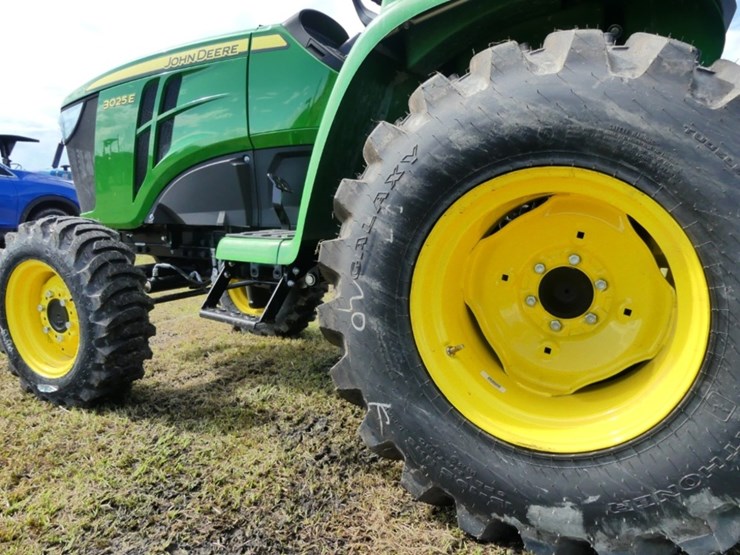john-deere-3025e-image-7