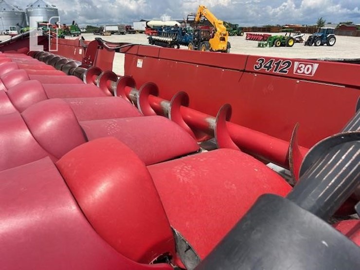 2011-case-ih-3412-image-19