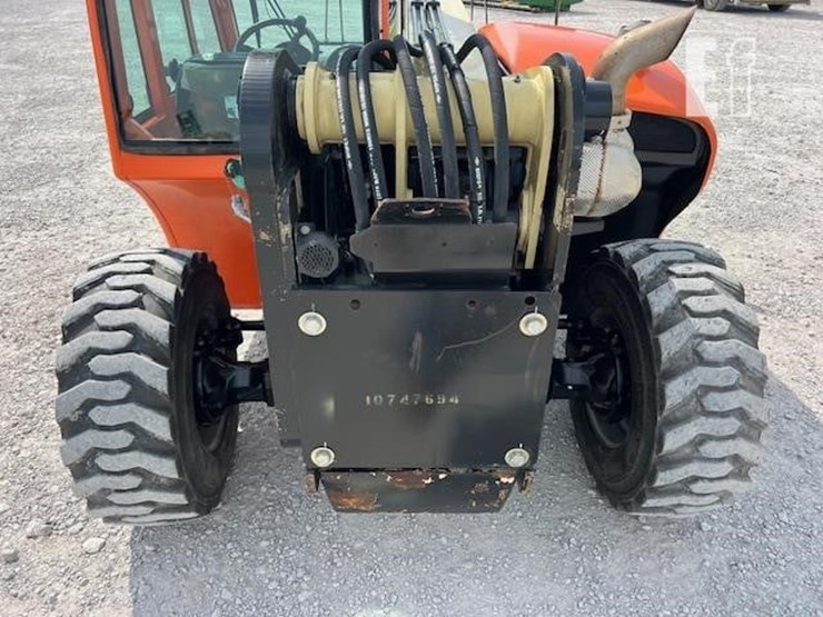2018-jlg-g5-18a-image-22