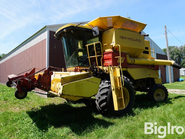 1992-new-holland-tr86-image-1