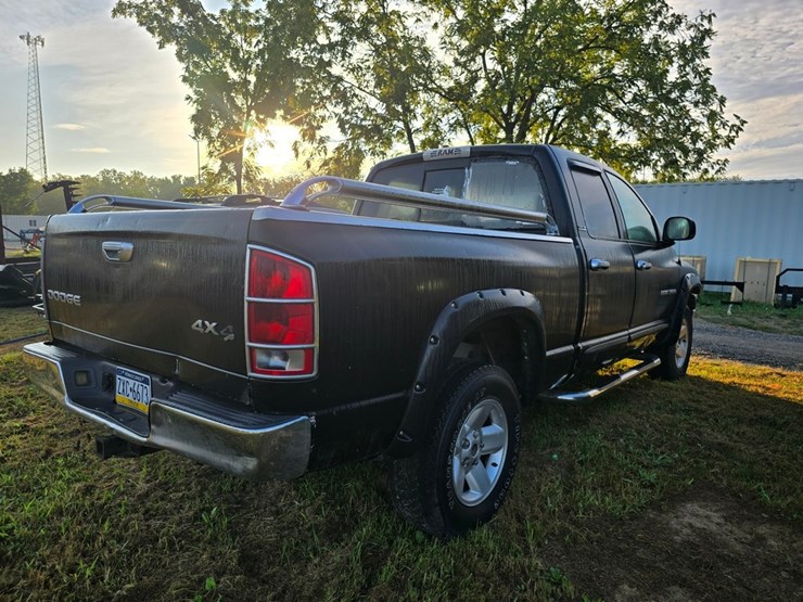 2001-dodge-ram-1500-image-3