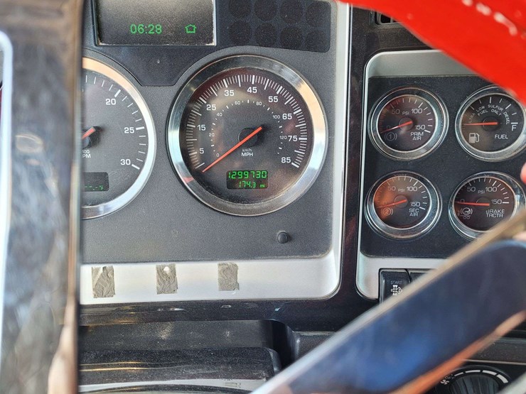 2009-kenworth-t600-image-12
