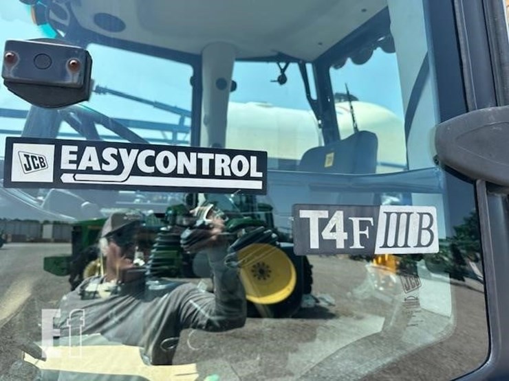 2016-jcb-3cx-eco-image-40