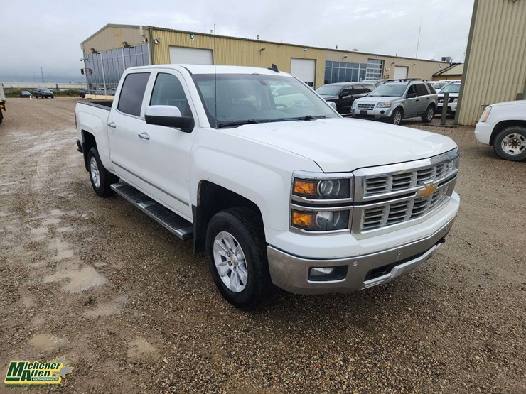 2015-chevrolet-silverado-1500-image-2