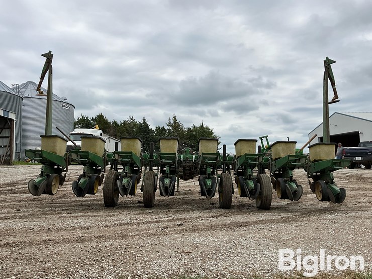 john-deere-7000-image-6