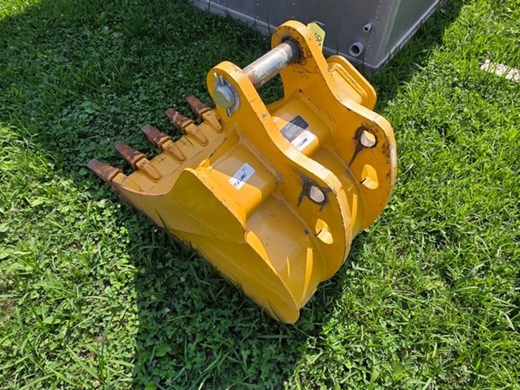 john-deere-24-image-3