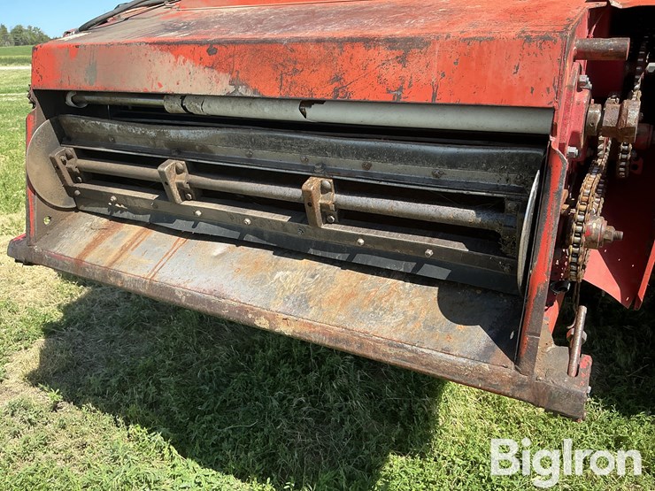 1983-massey-ferguson-860-image-11