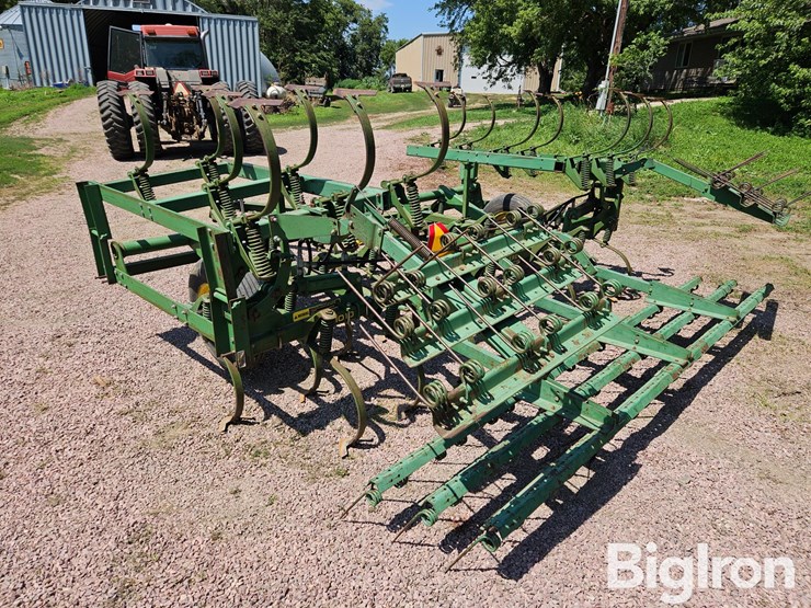 john-deere-1010-image-7