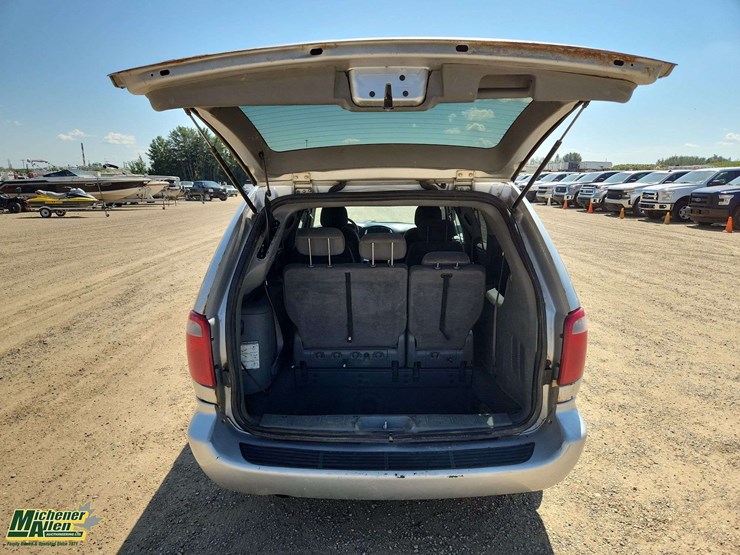 2006-chrysler-town-&-country-image-23
