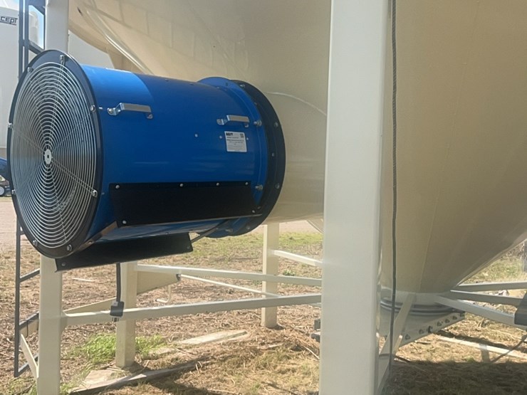 concept-5,000-bushel-hopper-bin,-fully-equipped-with-agi-grainguard-bin-fan-with-7.5-hp-three-phase-electric-motor-image-63