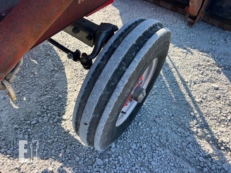 massey-ferguson-175-image-30
