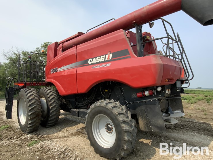 2011-case-ih-5088-image-9