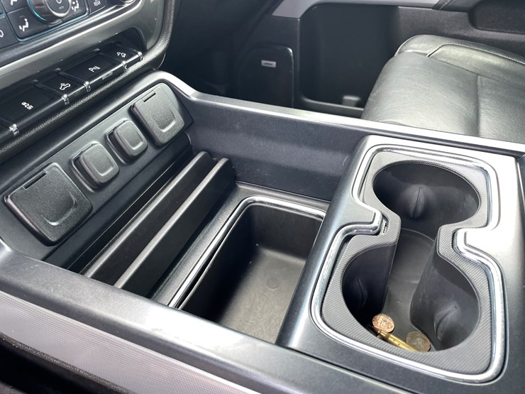 2018-chevrolet-silverado-1500-z71-image-43
