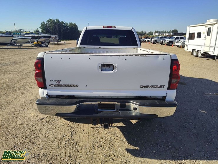 2007-chevrolet-silverado-2500hd-image-19