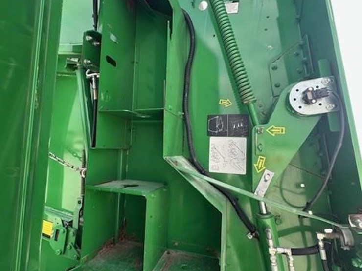 john-deere-569-image-21