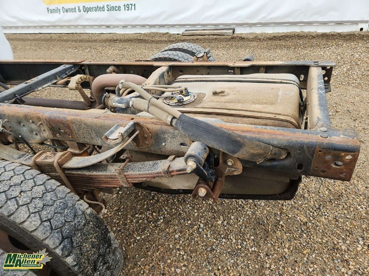 2016-ford-f550-image-33