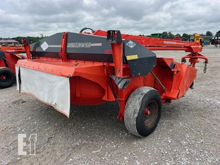 2013-kuhn-fc353gc-image-7