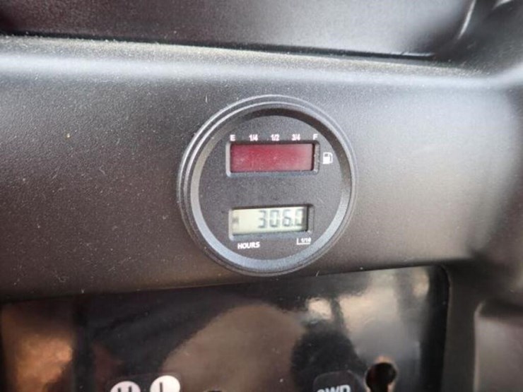 2015-kawasaki-mule-4010-image-23