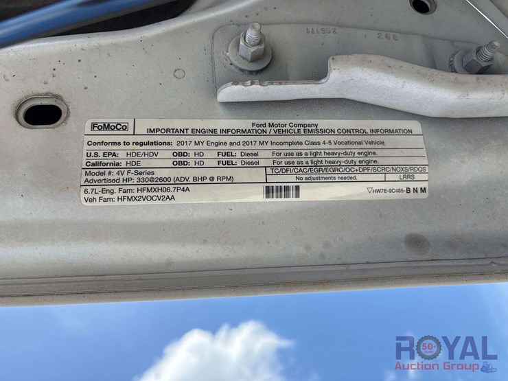 2017-ford-f550-image-10