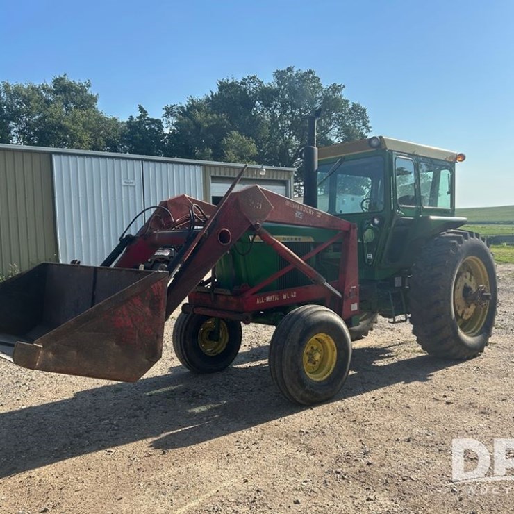 1972 JOHN DEERE 4320