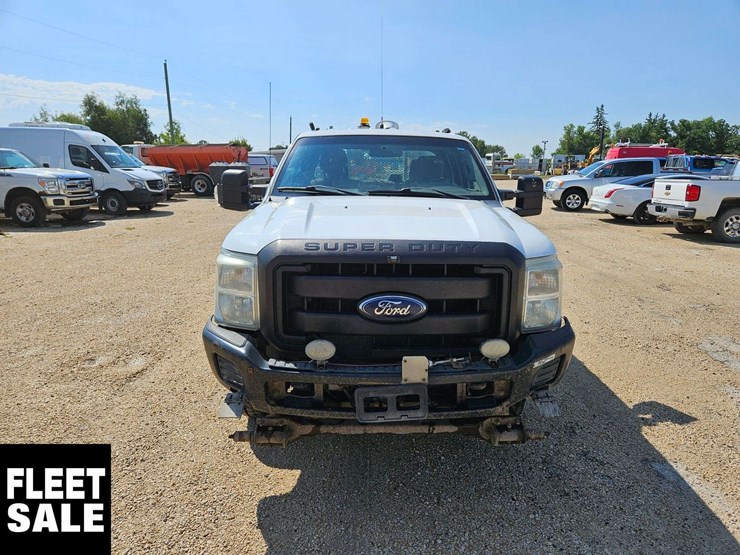2011-ford-f350-image-23