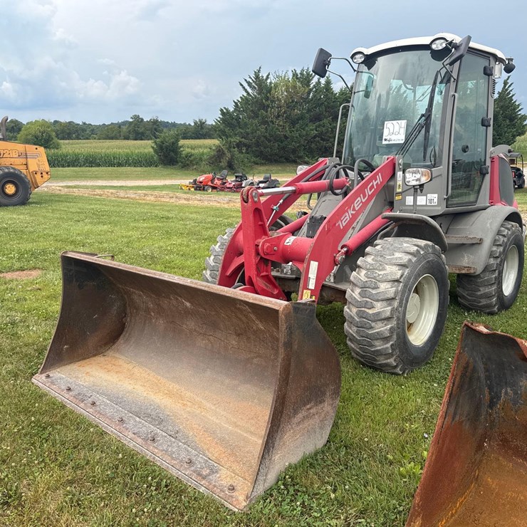 2015 TAKEUCHI TW65