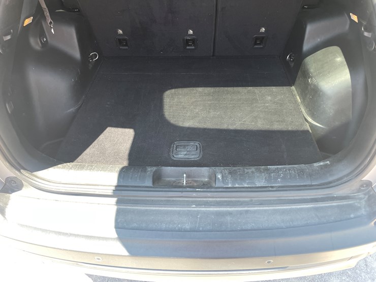 2019-jeep-cherokee-image-56