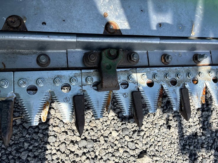 2009-john-deere-635f-image-31
