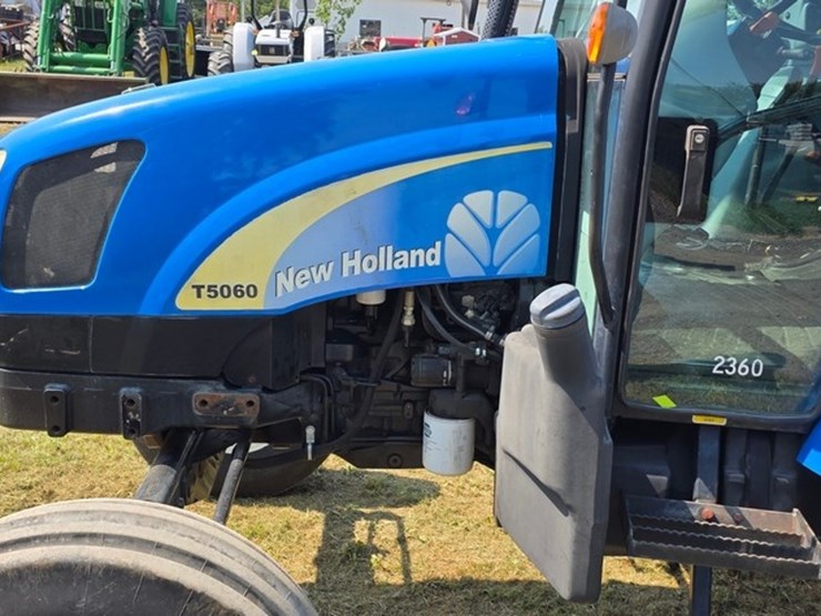 new-holland-t5060-image-32