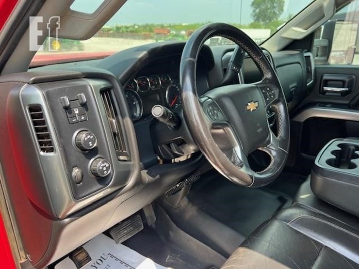 2018-chevrolet-silverado-3500hd-image-38