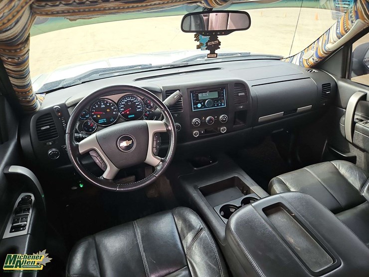 2010-chevrolet-silverado-1500-image-11
