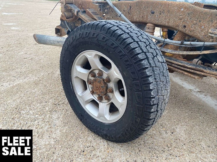 2015-ford-f350-image-15