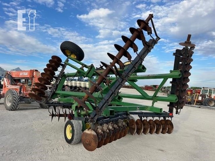 john-deere-630-image-6