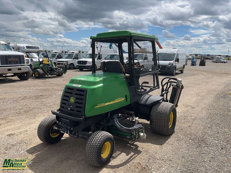 john-deere-3215b-image-8