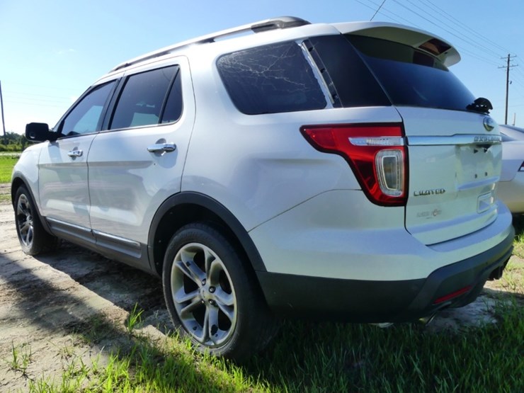 2012-ford-explorer-image-4